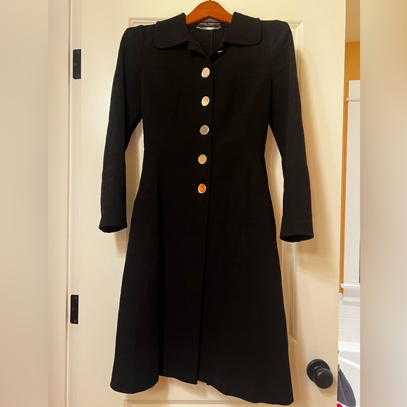 Dolce & Gabbana Vintage Coat
2000's Collection, Sz 38
Black, Long, 6-Btn Closure - Picture 4 of 4